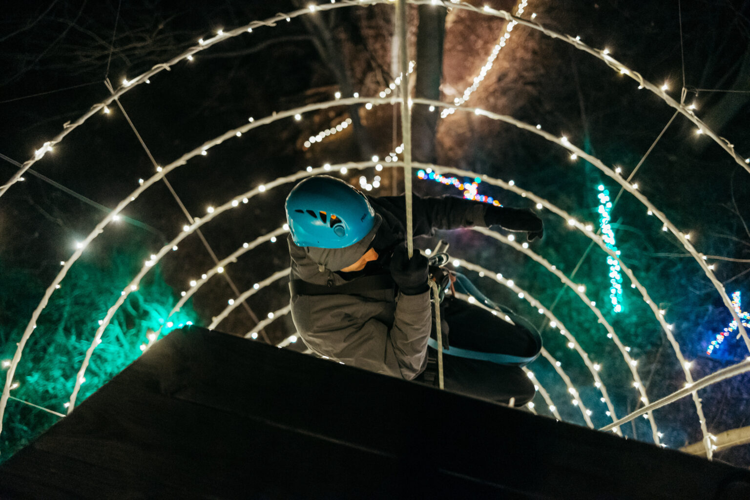 Refreshing Mountain | Christmas 2022 Light Tunnel Adventure Zipline Christmas 1536X1024 1