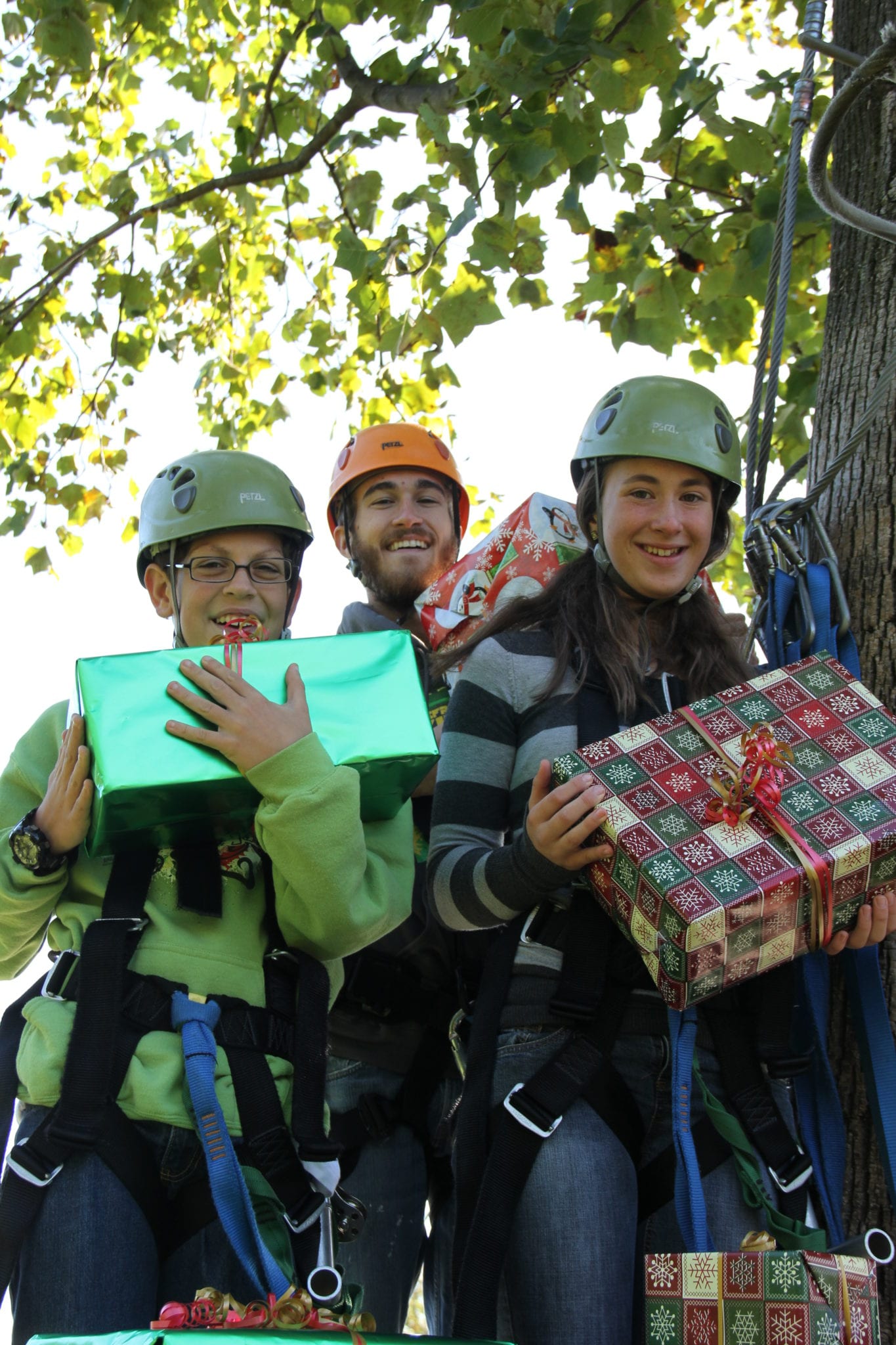 Christmas_Promotion_Presents_Zipline_Fall