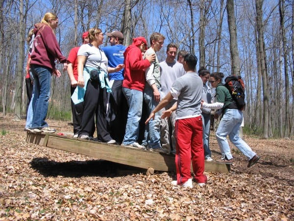 Teambuilding Challenge - Gossip Table
